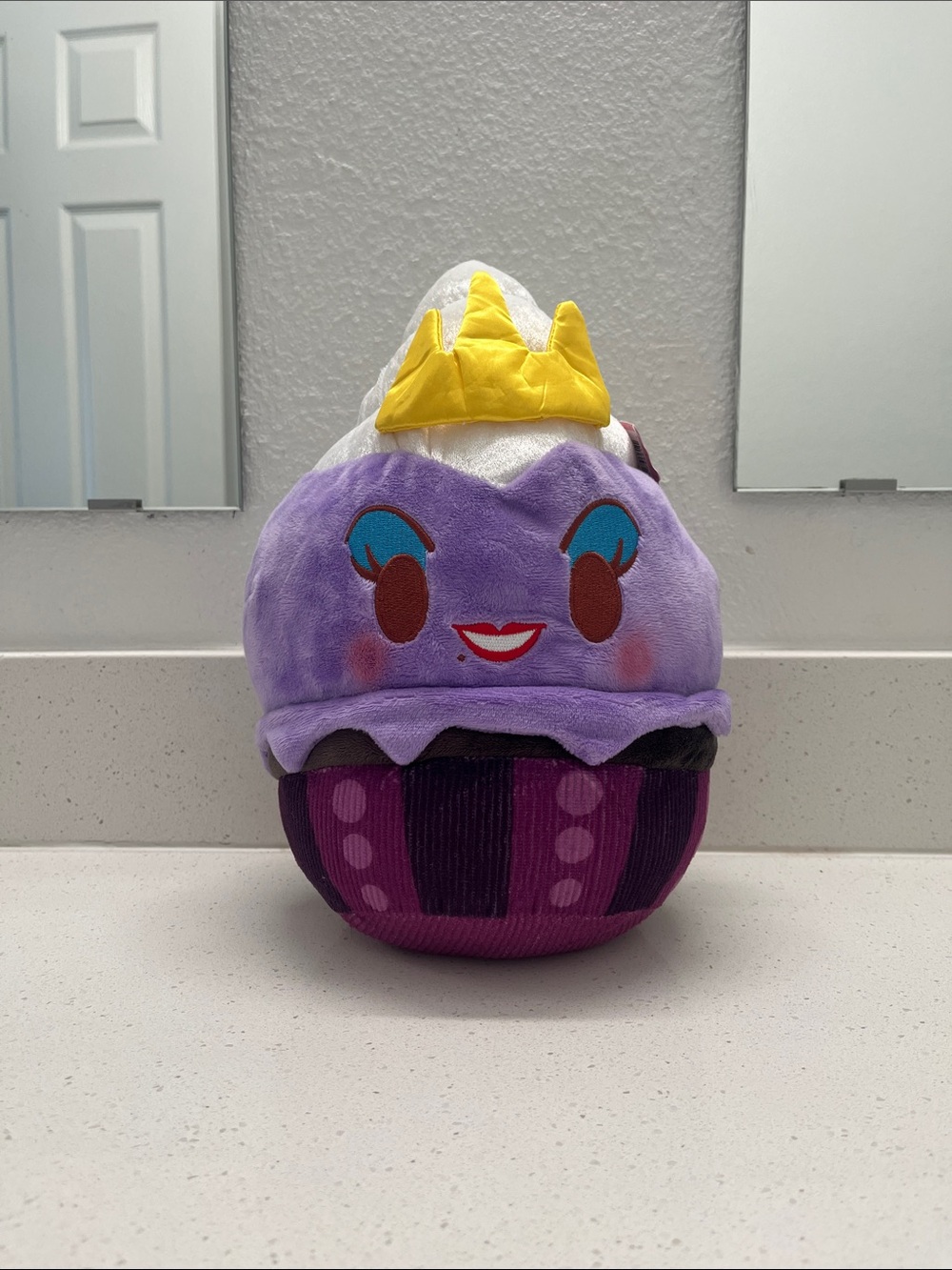 Disney Munchlings Squeeze-a-Munch Large Ursula Plush